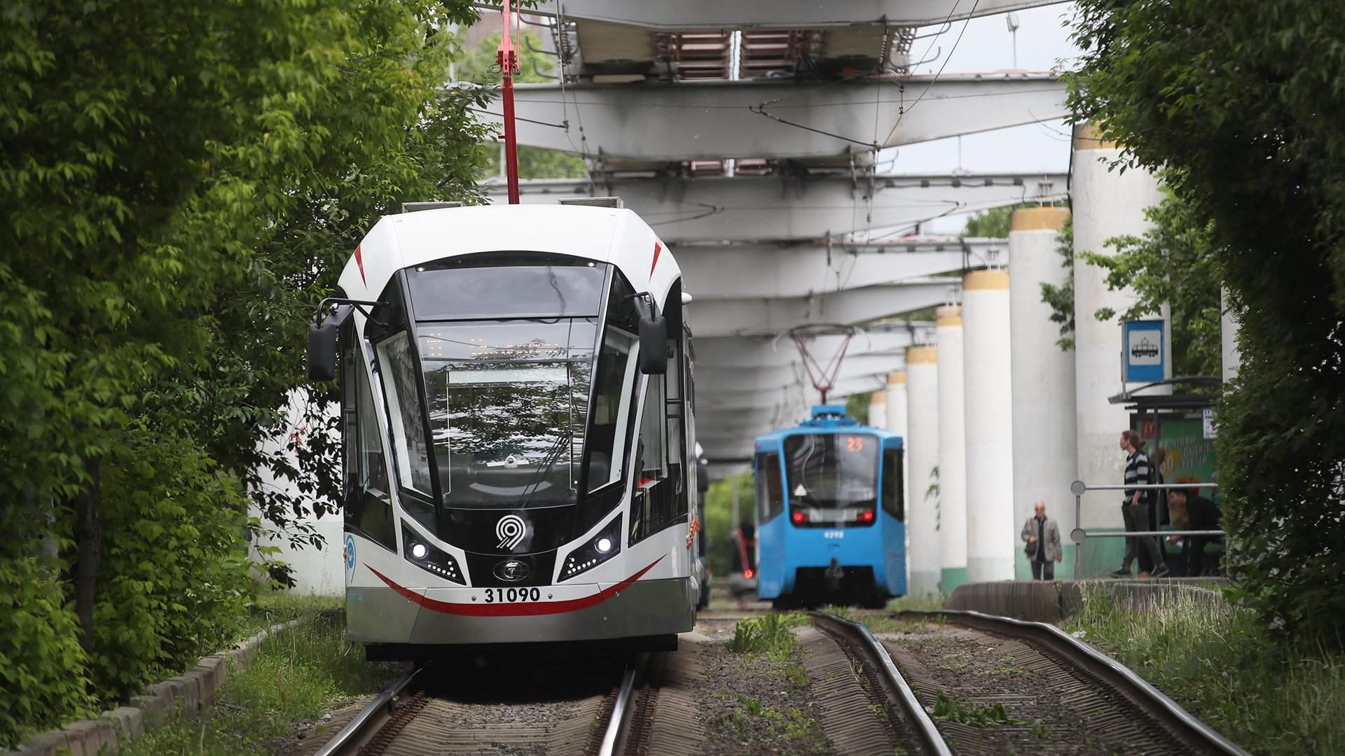 Русская в общественном транспорте без трусов: 278 видео в HD